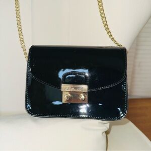 BCBGeneration Milly Black Patent Leather Gold Chain Cross Body Mini Small Purse